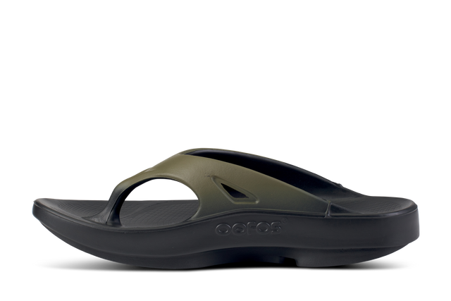 Shop OOFOS: Comfortable Recovery Footwear, Sandals, Shoes, Slides in Singapore | Island Run Club OOriginal OOahh