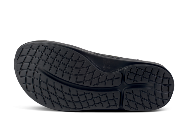 Shop OOFOS: Comfortable Recovery Footwear, Sandals, Shoes, Slides in Singapore | Island Run Club OOriginal OOahh