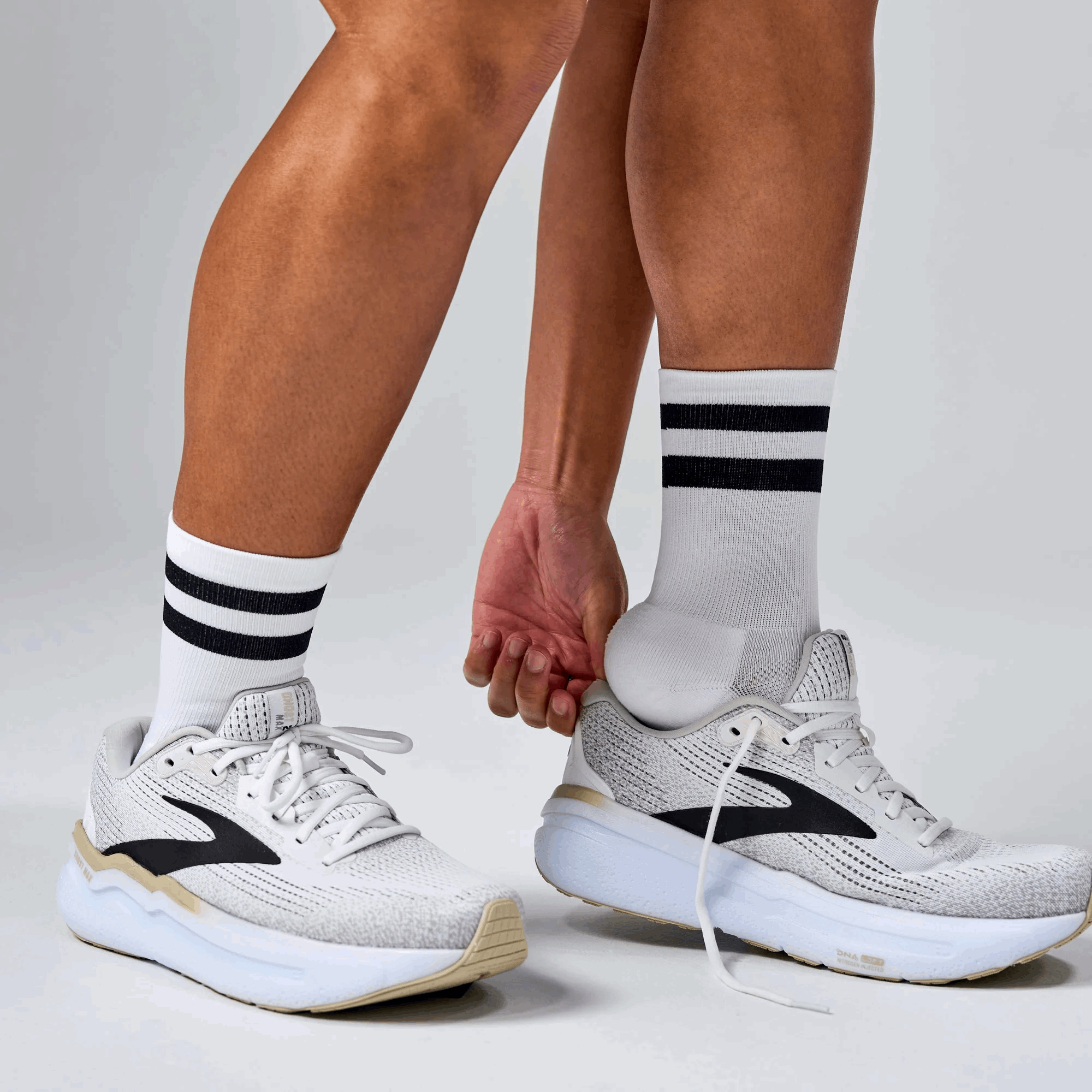 Shop Feetures Socks for Maximum Comfort and Performance Runs in Singapore | Island Run Club