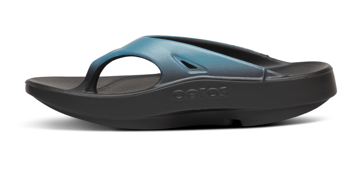 Shop OOFOS: Comfortable Recovery Footwear, Sandals, Shoes, Slides in Singapore | Island Run Club OOriginal OOahh