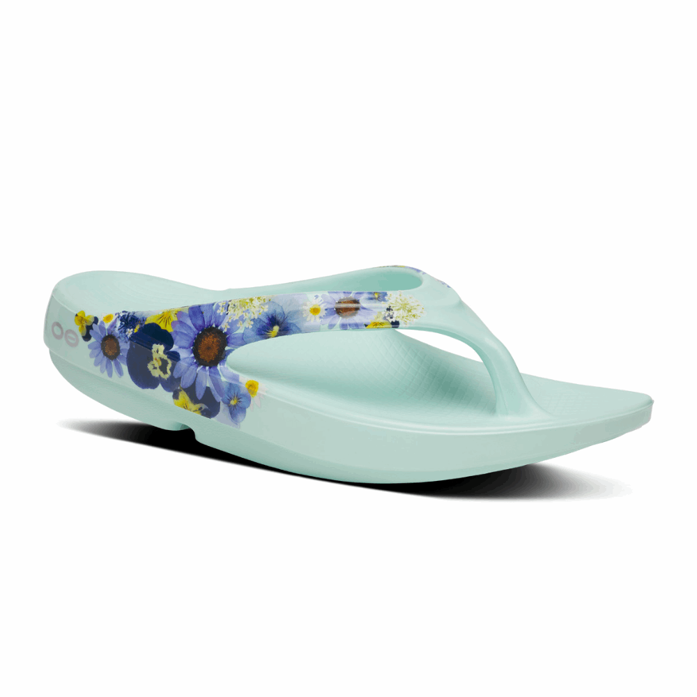 Shop OOFOS: Comfortable Recovery Footwear, Sandals, Shoes, Slides in Singapore | Island Run Club OOriginal Ooahh