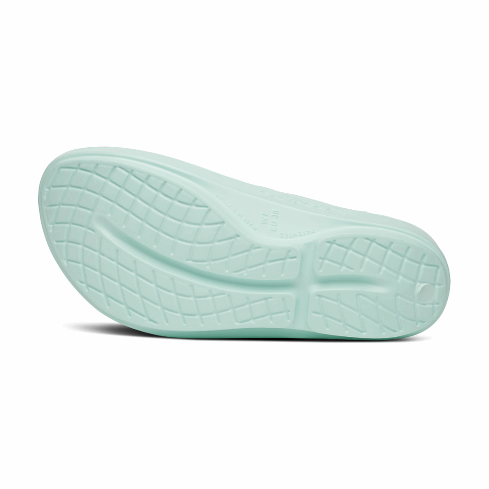 Shop OOFOS: Comfortable Recovery Footwear, Sandals, Shoes, Slides in Singapore | Island Run Club OOriginal Ooahh