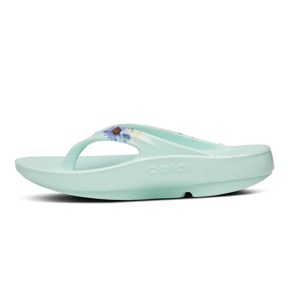 Shop OOFOS: Comfortable Recovery Footwear, Sandals, Shoes, Slides in Singapore | Island Run Club OOriginal Ooahh