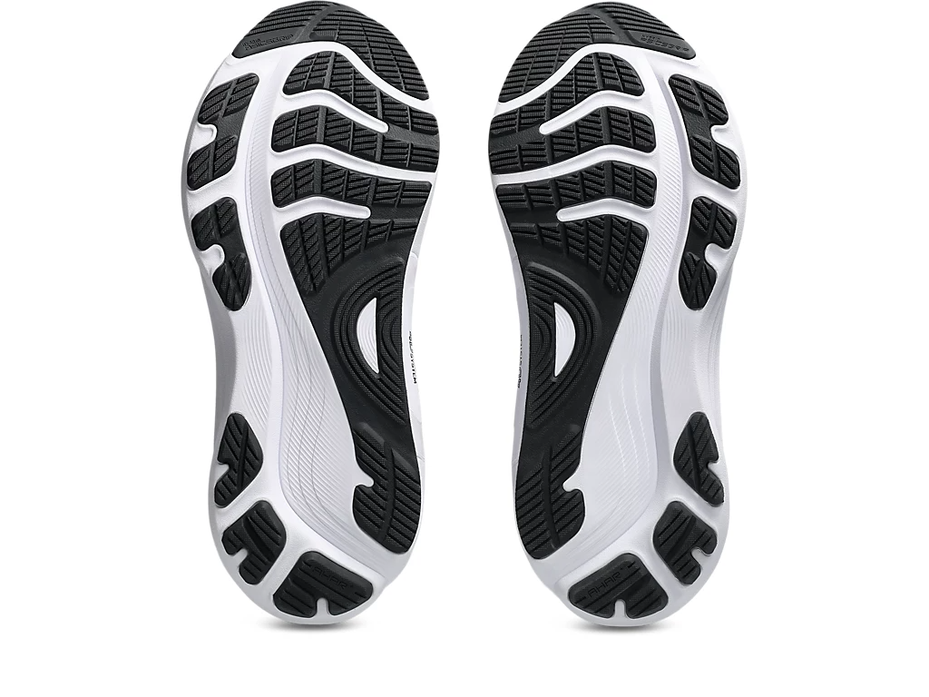 Shop HOKA Performance Running Footwear in Singapore | Island Run Club Clifton Bondi Gaviota Arahi Speedgoat Skyflow Skyward