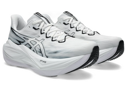 白波出品　3/2 ASICS Unisex Superblast 3 - White / Black